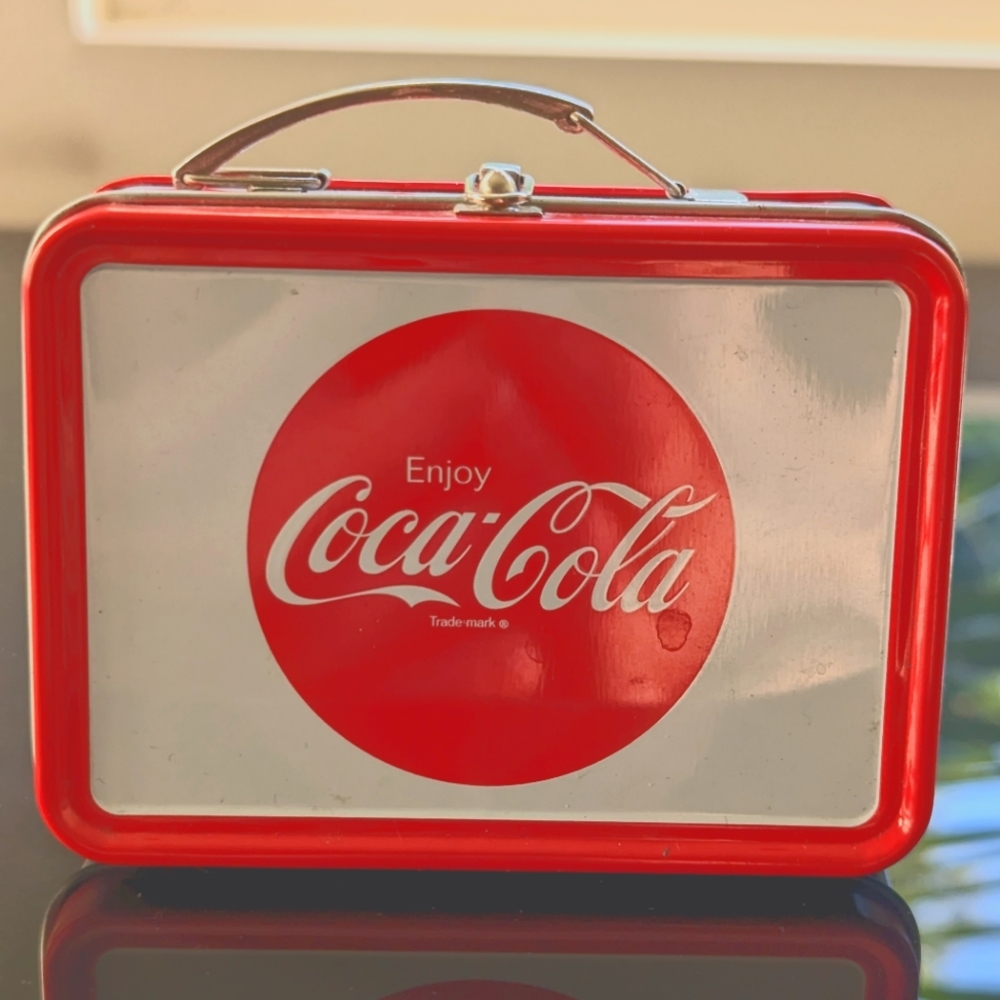 *free gift* Coke mini lunchbox